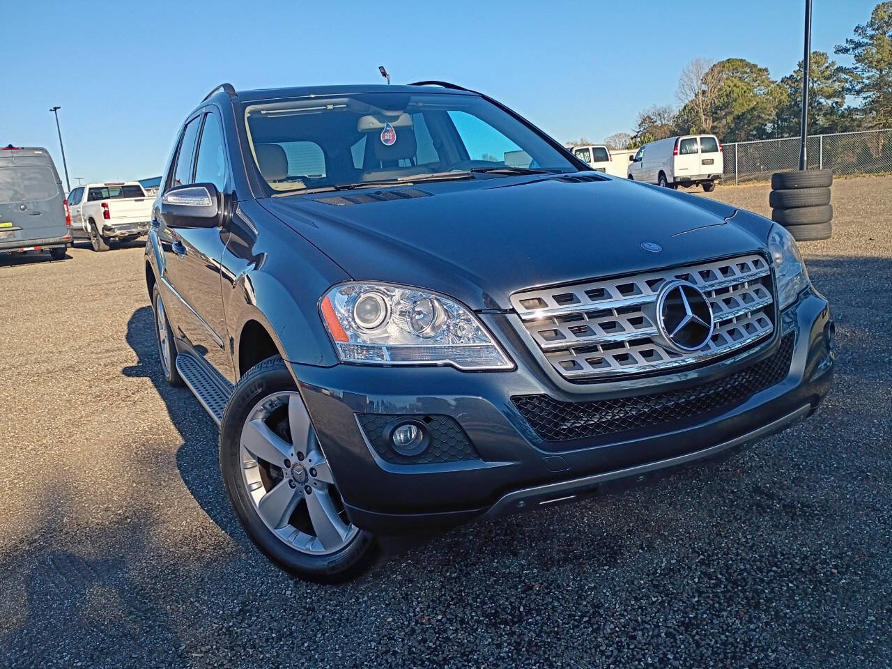 Used 2010 Mercedes-Benz ML 350 2WD image 3