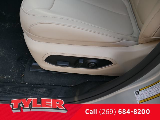 New 2026 Jeep Grand Cherokee Limited w/ Limited Altitude Package AWD/4WD image 22