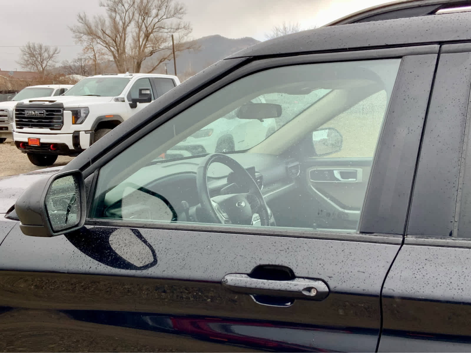 Used 2023 Ford Explorer XLT w/ Equipment Group 202A image 11