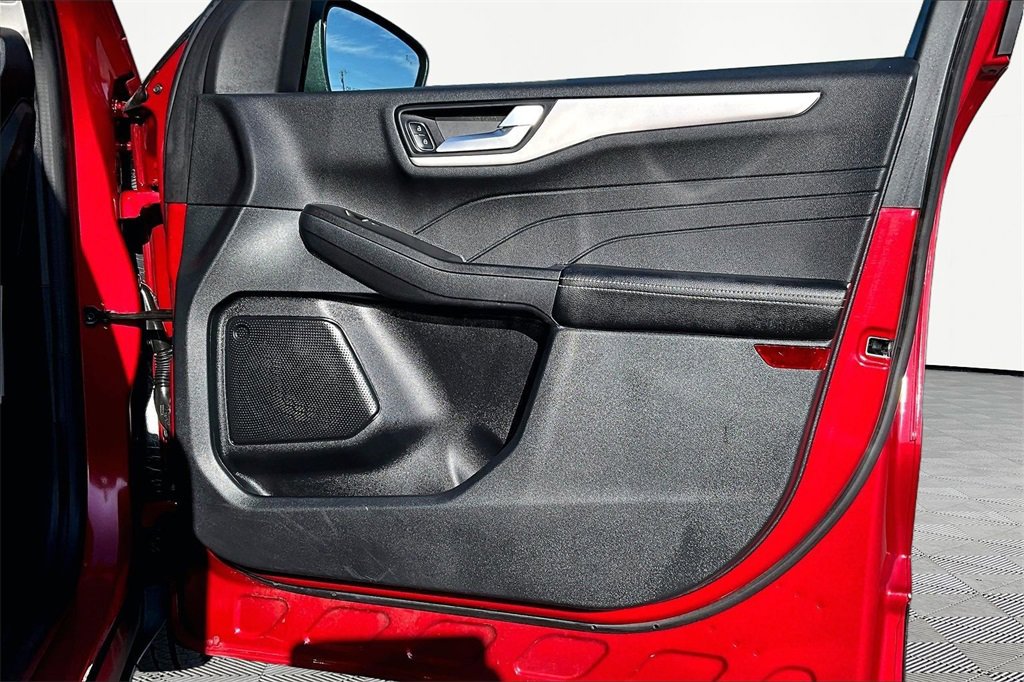 Used 2022 Ford Escape SEL w/ Technology Package image 24