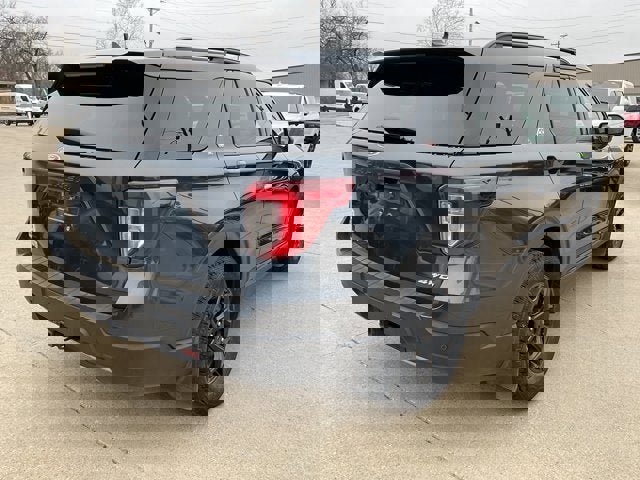 Used 2022 Ford Explorer Timberline image 3