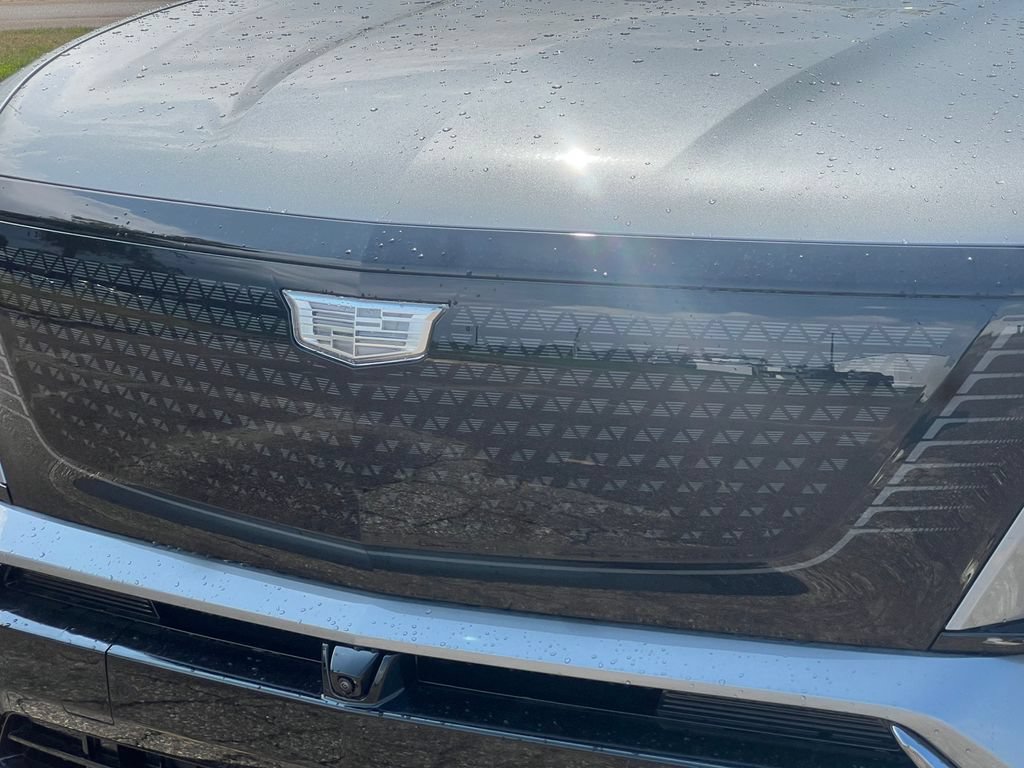 New 2027 Cadillac Vistiq Sport w/ LPO, Floor Liner Package AWD/4WD image 38