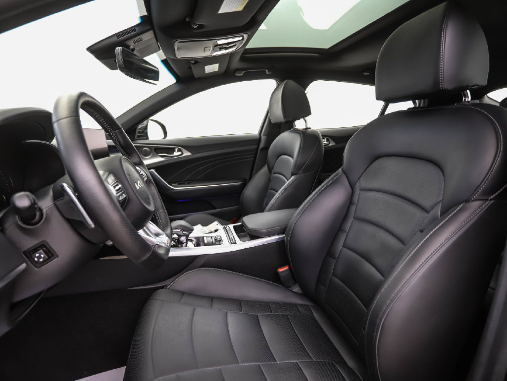 Used 2022 Kia Stinger GT2 AWD/4WD image 11