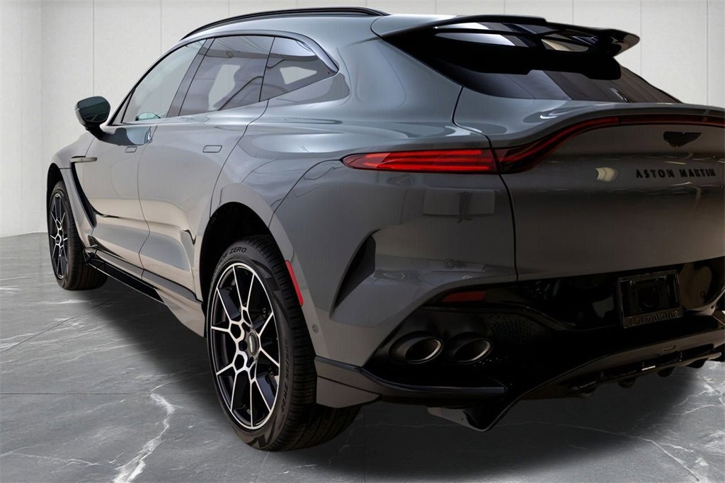 New 2025 Aston Martin DBX 707 image 16