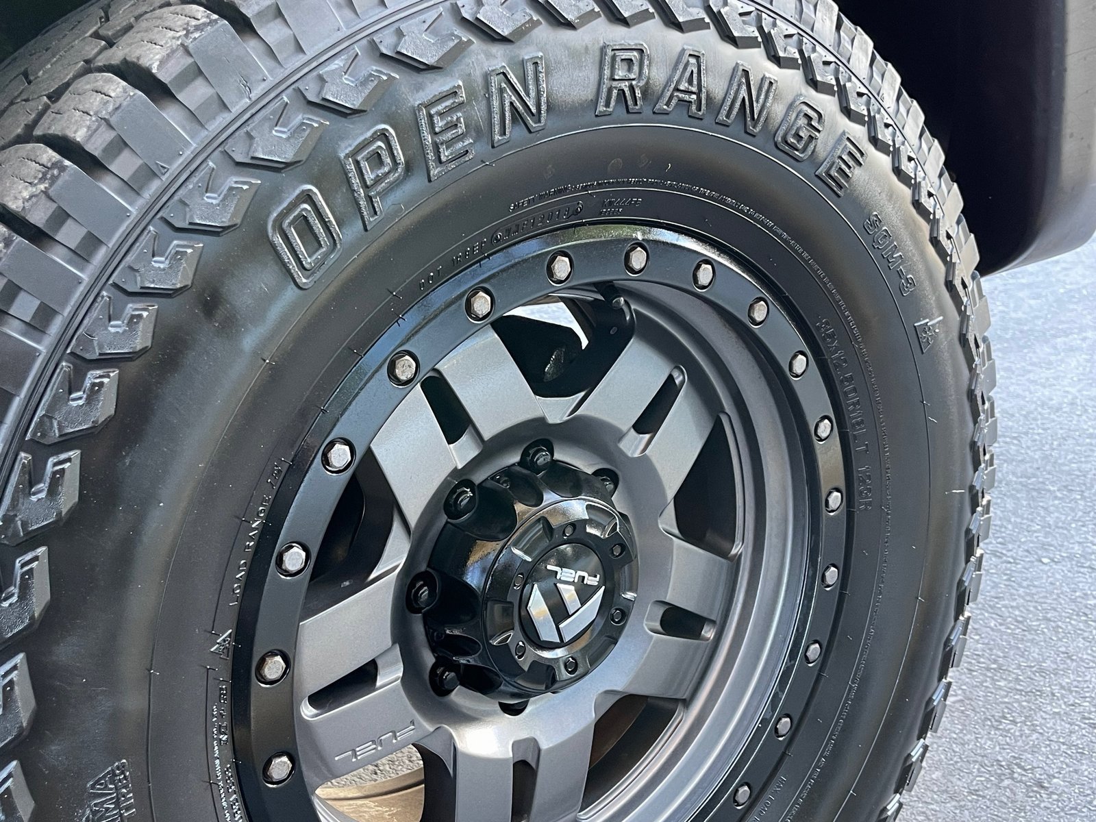 Used 2012 Ford F250 Lariat image 17