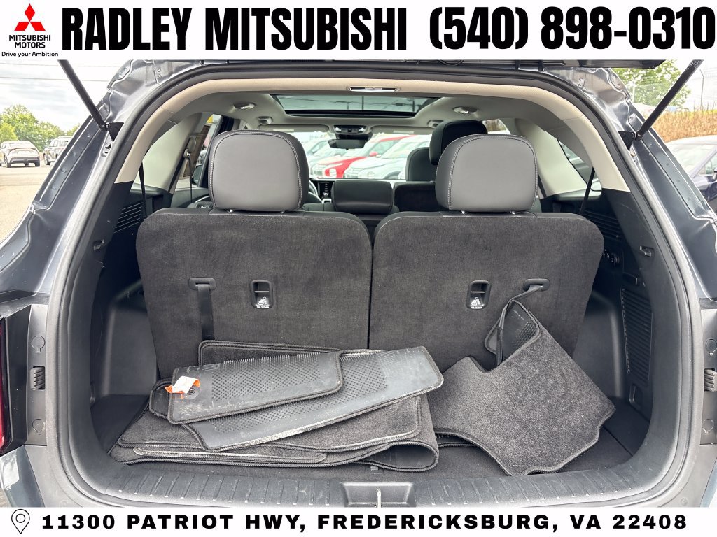 Used 2023 Kia Sorento S w/ Panoramic Sunroof Package AWD/4WD image 14