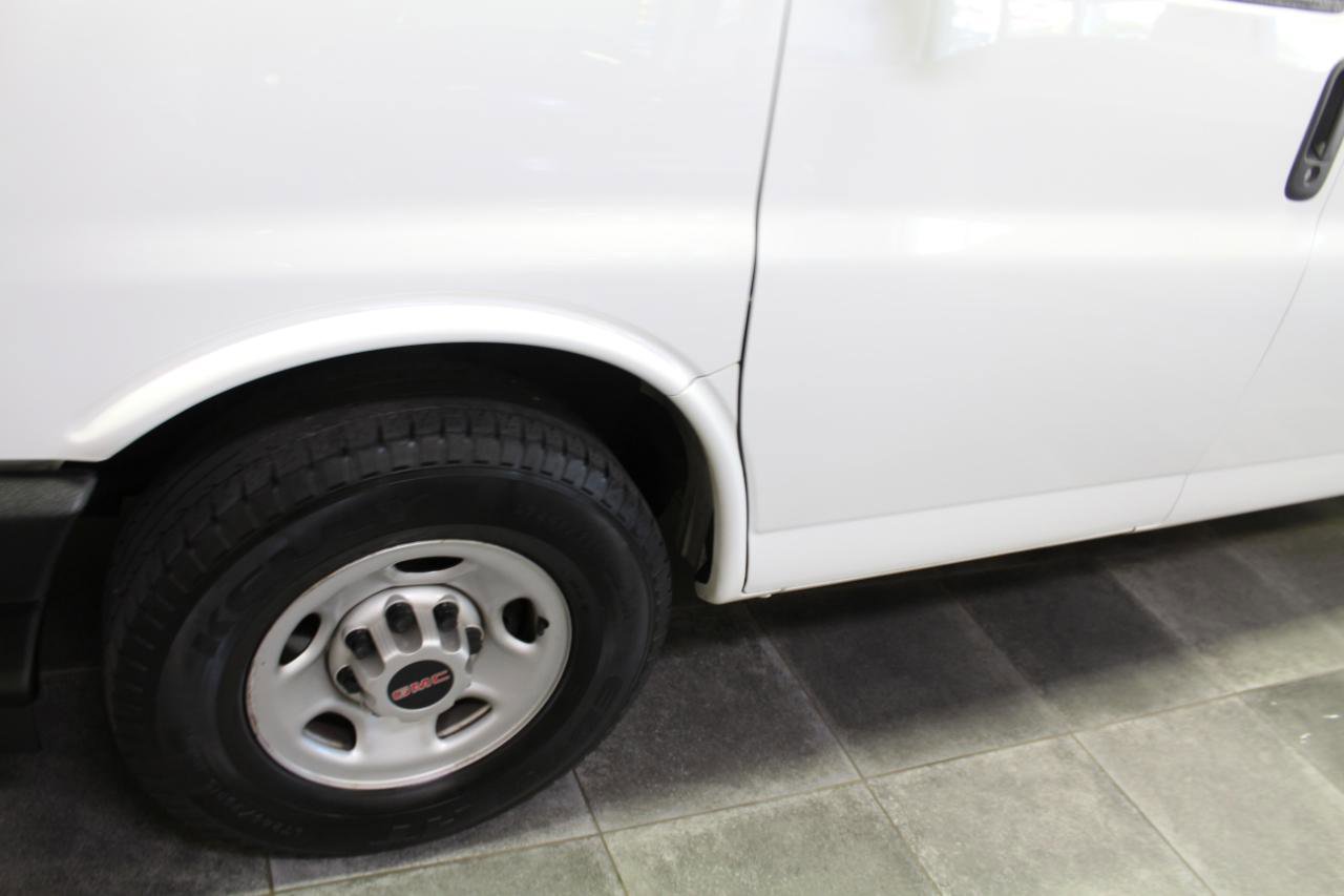 Used 2021 GMC Savana 2500 w/ Enhanced Convenience Package RWD image 31