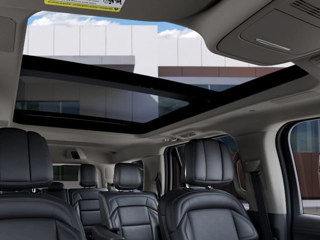 New 2027 Lincoln Navigator Reserve AWD/4WD image 22