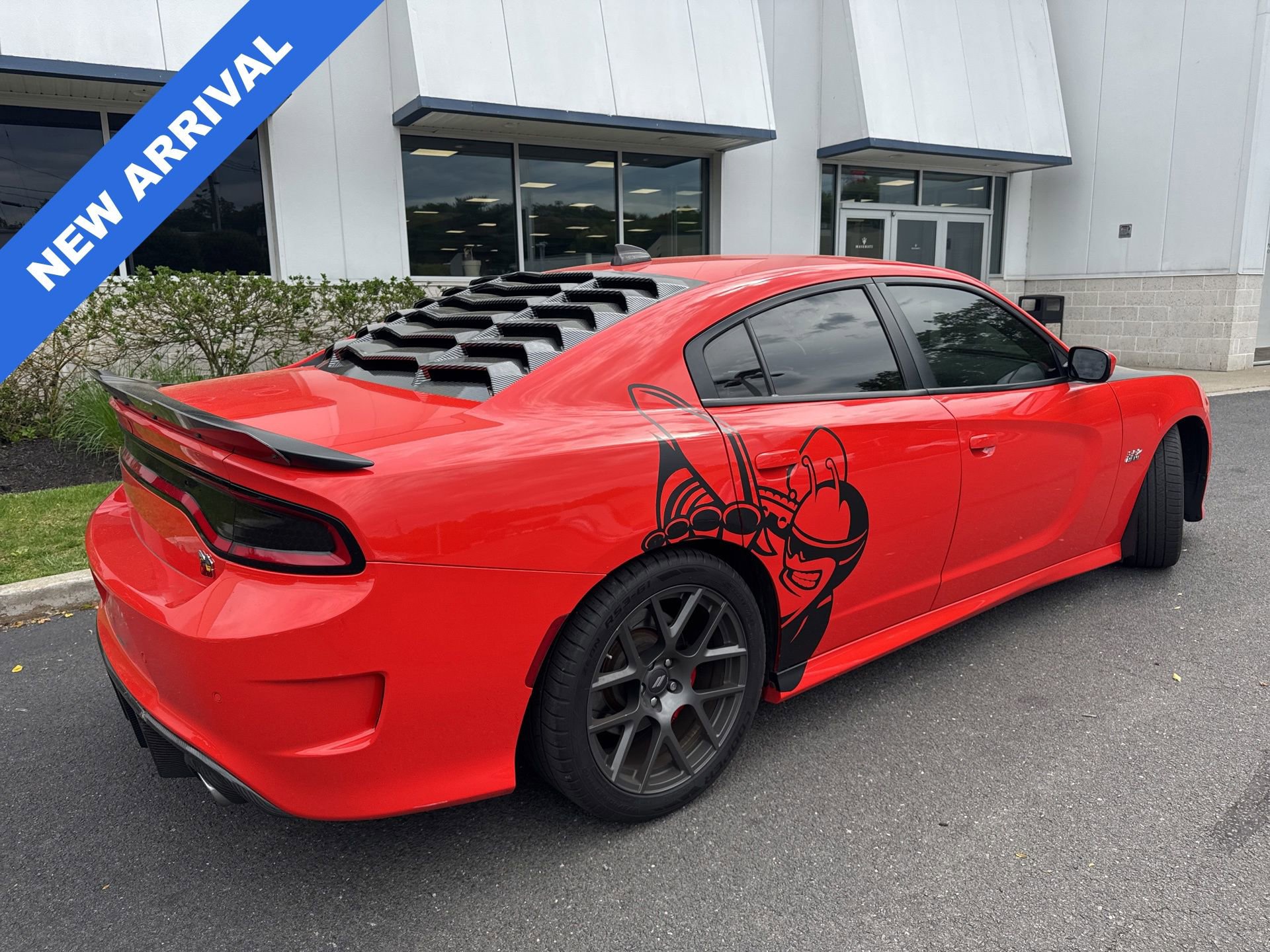 Used 2017 Dodge Charger R/T Scat Pack w/ Beats Audio Group RWD image 2