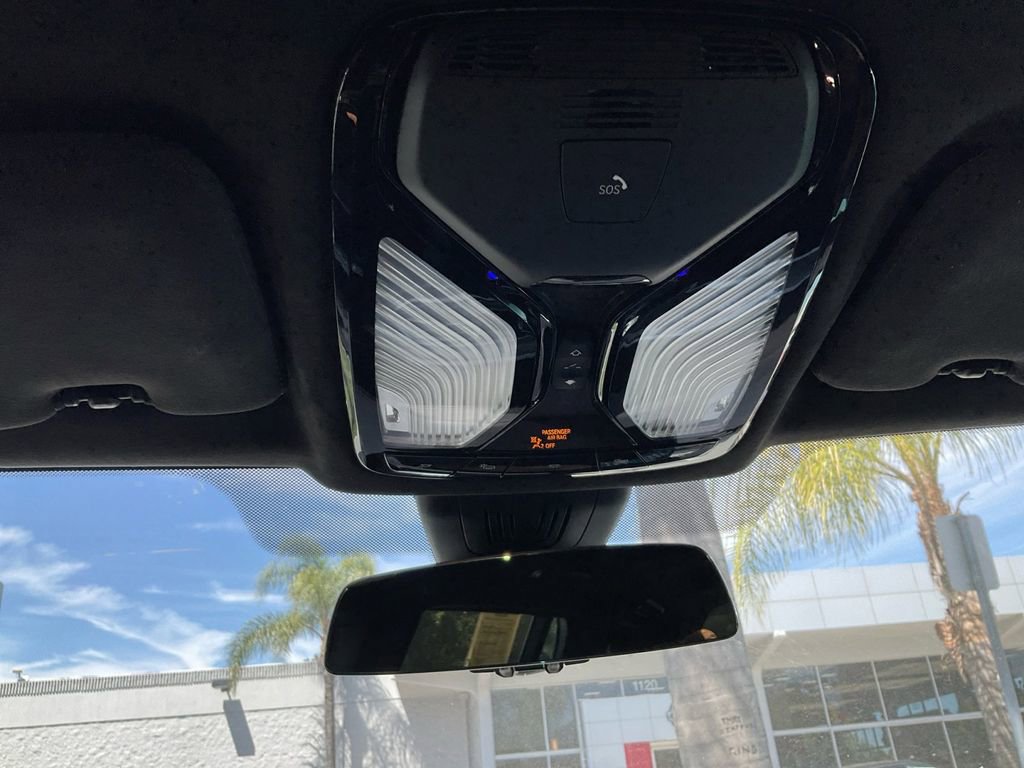 Used 2021 BMW X7 xDrive40i w/ M Sport Package image 25