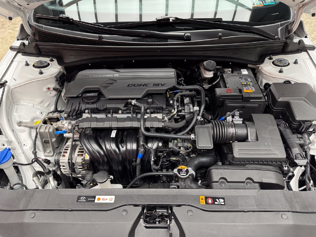 Used 2026 Hyundai Elantra Sport FWD image 30