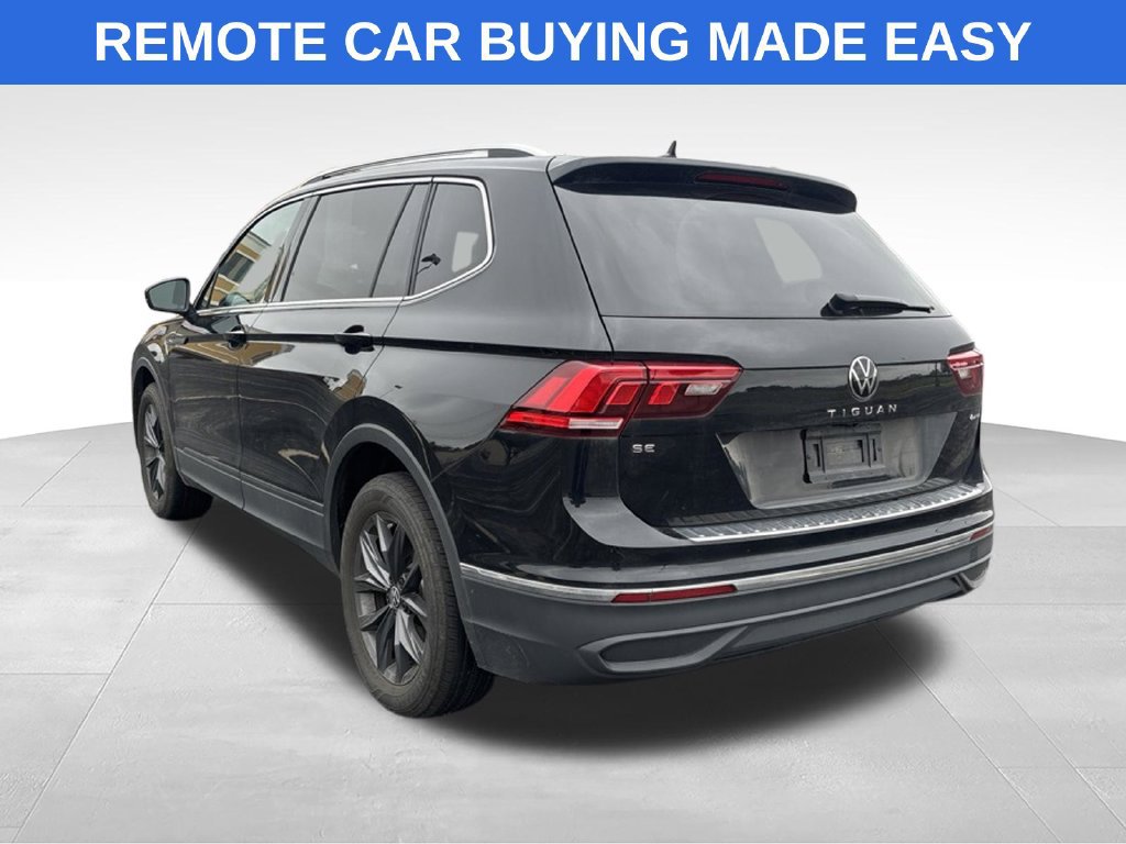 Used 2024 Volkswagen Tiguan SE w/ Panoramic Sunroof Package AWD/4WD image 7