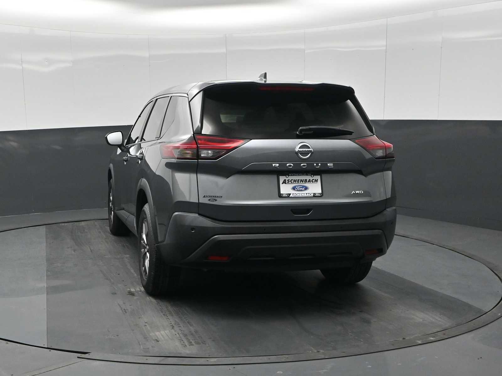 Used 2021 Nissan Rogue S image 7