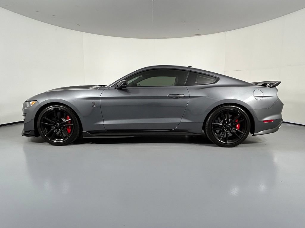Used 2021 Ford Mustang Shelby GT500 w/ Technology Package RWD image 4