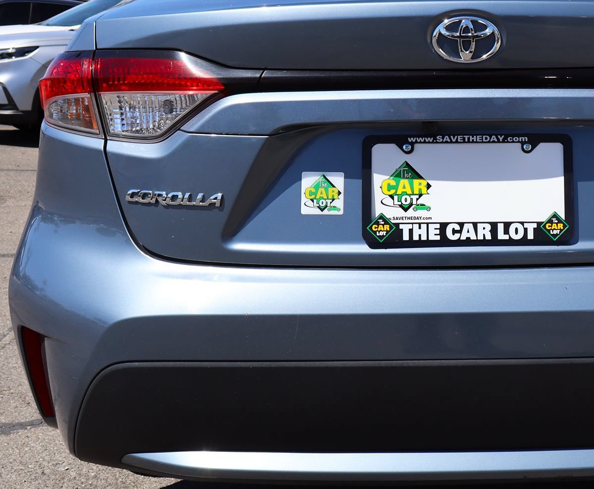 Used 2022 Toyota Corolla LE FWD image 19