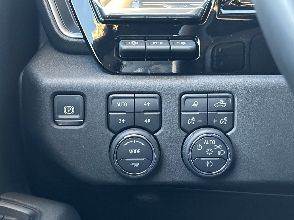 Certified 2025 Chevrolet Silverado 2500 LTZ w/ LTZ Premium Package AWD/4WD image 22