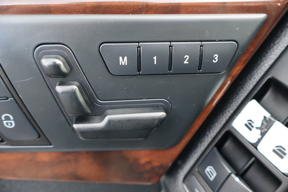 Used 2012 Mercedes-Benz GLK 350 4MATIC image 25