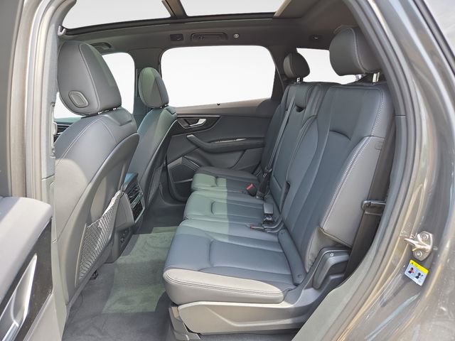New 2026 Audi Q7 3.0T Premium Plus AWD/4WD image 13
