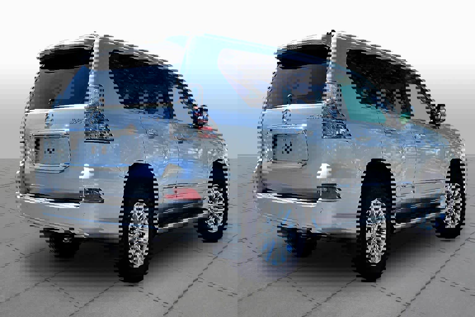 Used 2015 Lexus GX 460 w/ Premium Package image 12