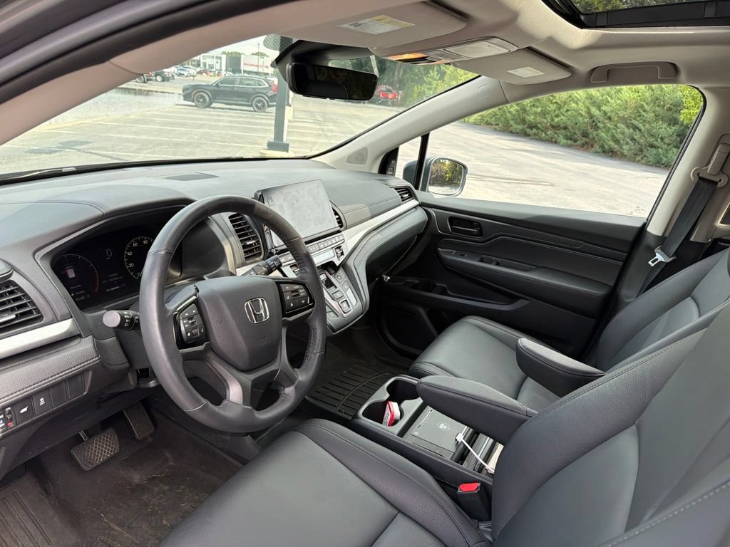 Used 2026 Honda Odyssey EX-L image 13