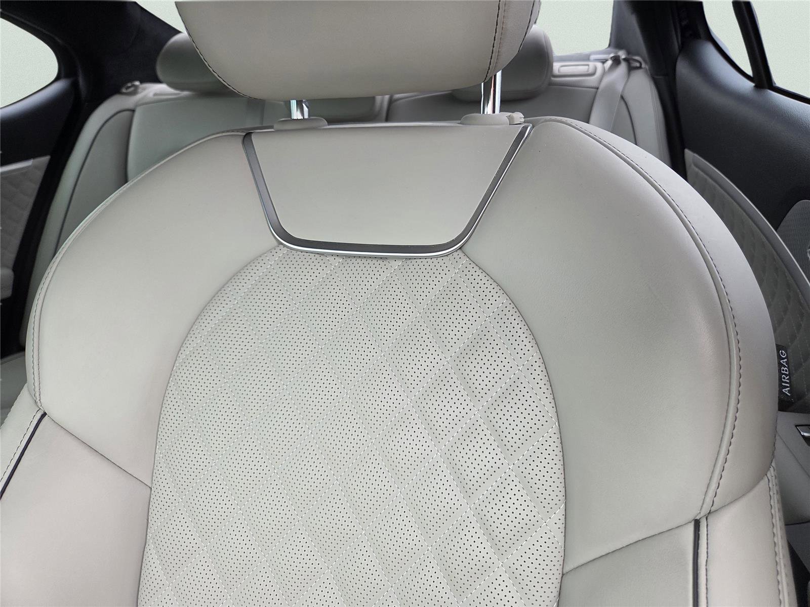 Used 2023 Genesis G70 3.3T w/ Sport Prestige Package RWD image 19