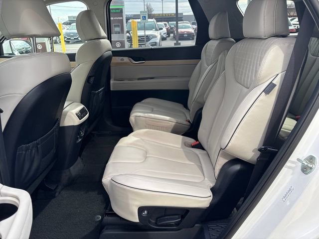 Used 2023 Hyundai Palisade Limited image 25