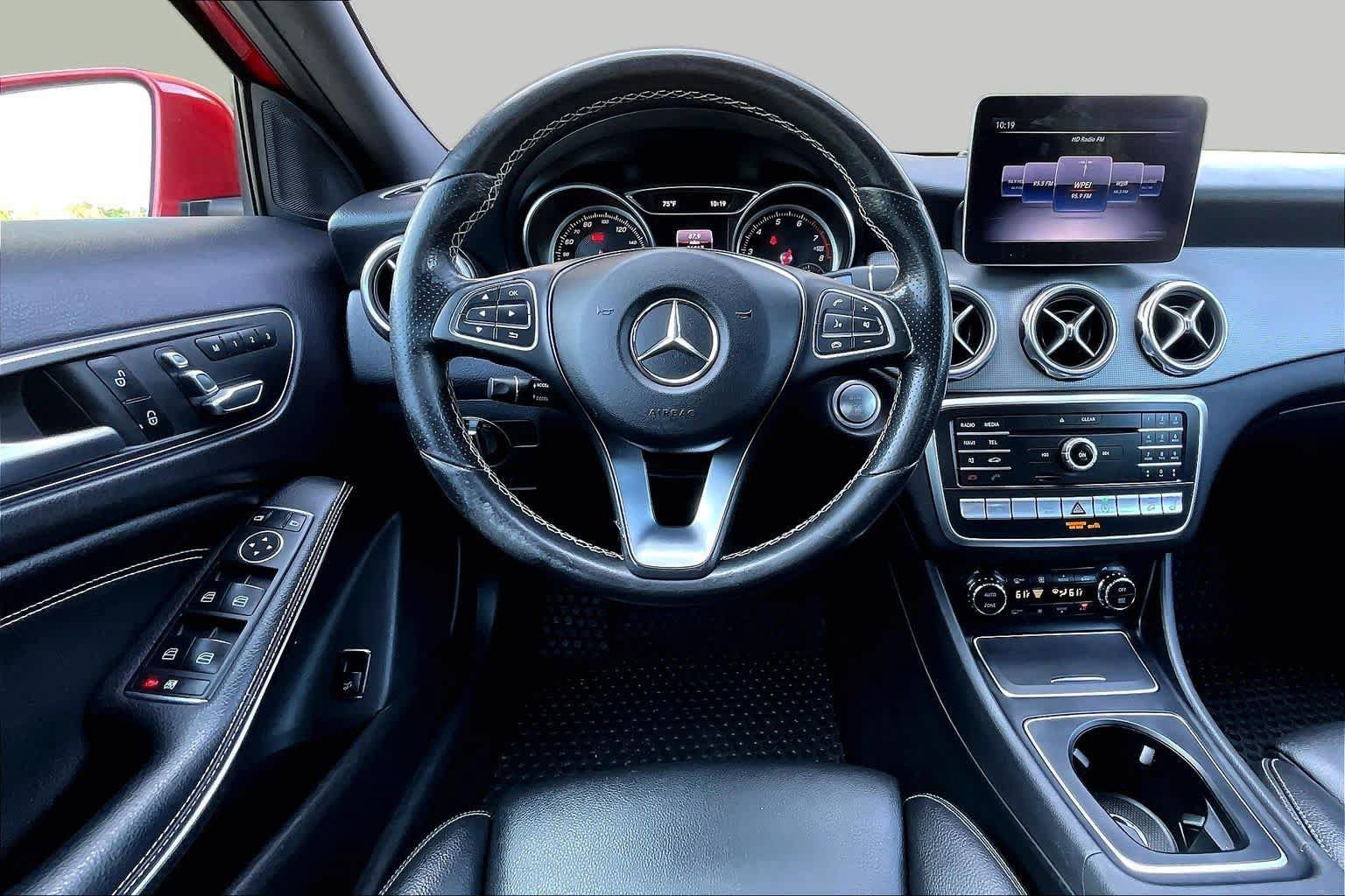 Used 2018 Mercedes-Benz GLA 250 4MATIC image 6