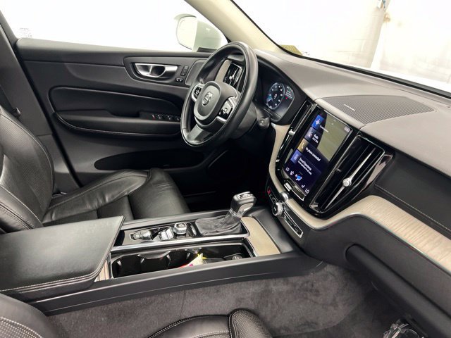 Used 2021 Volvo XC60 T5 Inscription AWD/4WD image 25