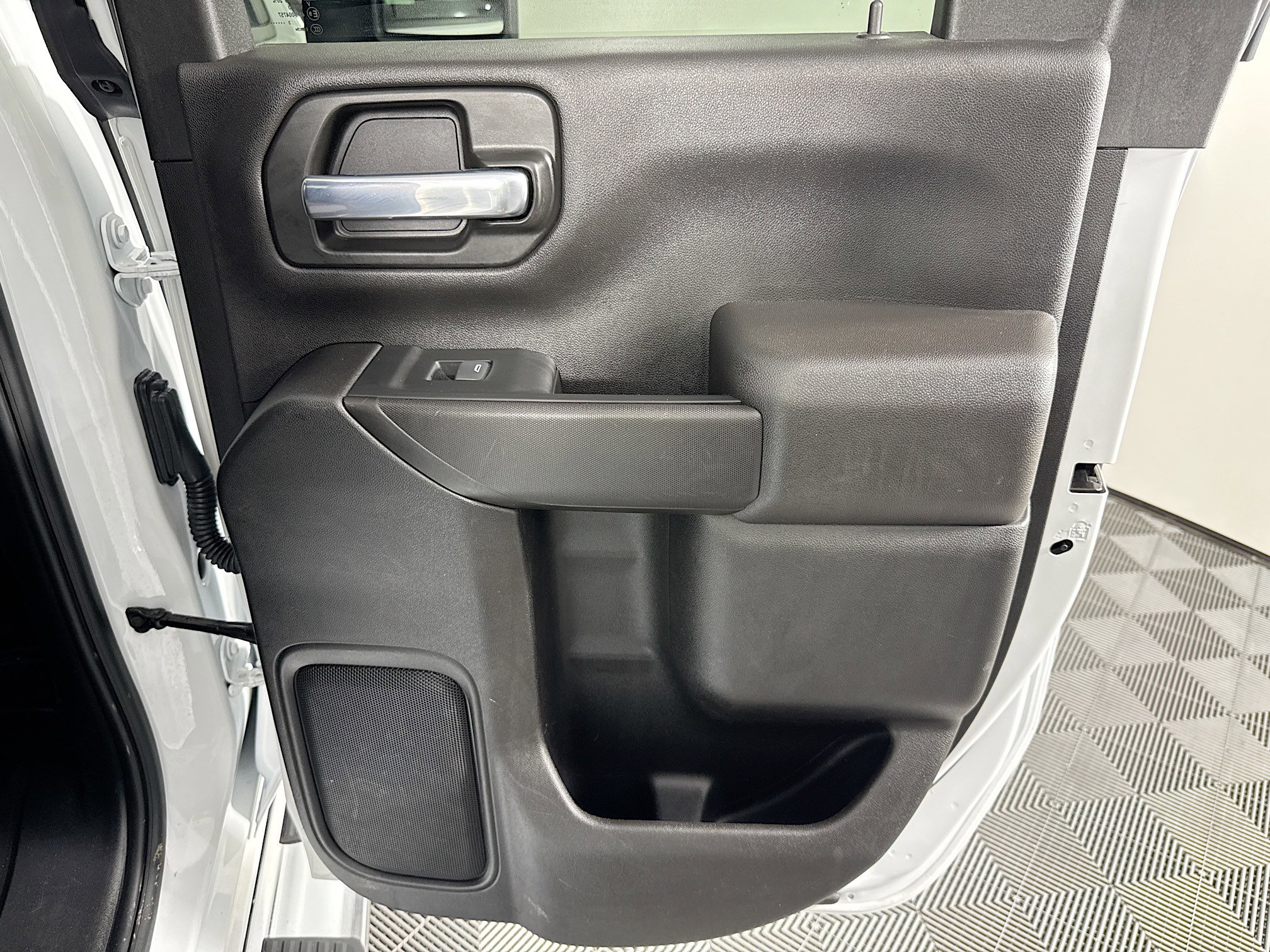 Used 2024 GMC Sierra 2500 Pro w/ Convenience Package image 25