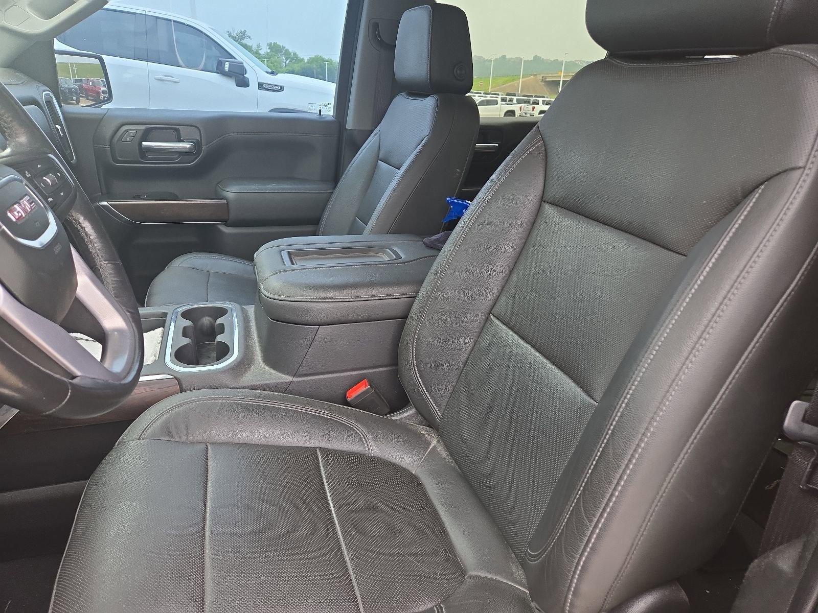 Used 2019 GMC Sierra 1500 SLT RWD image 4