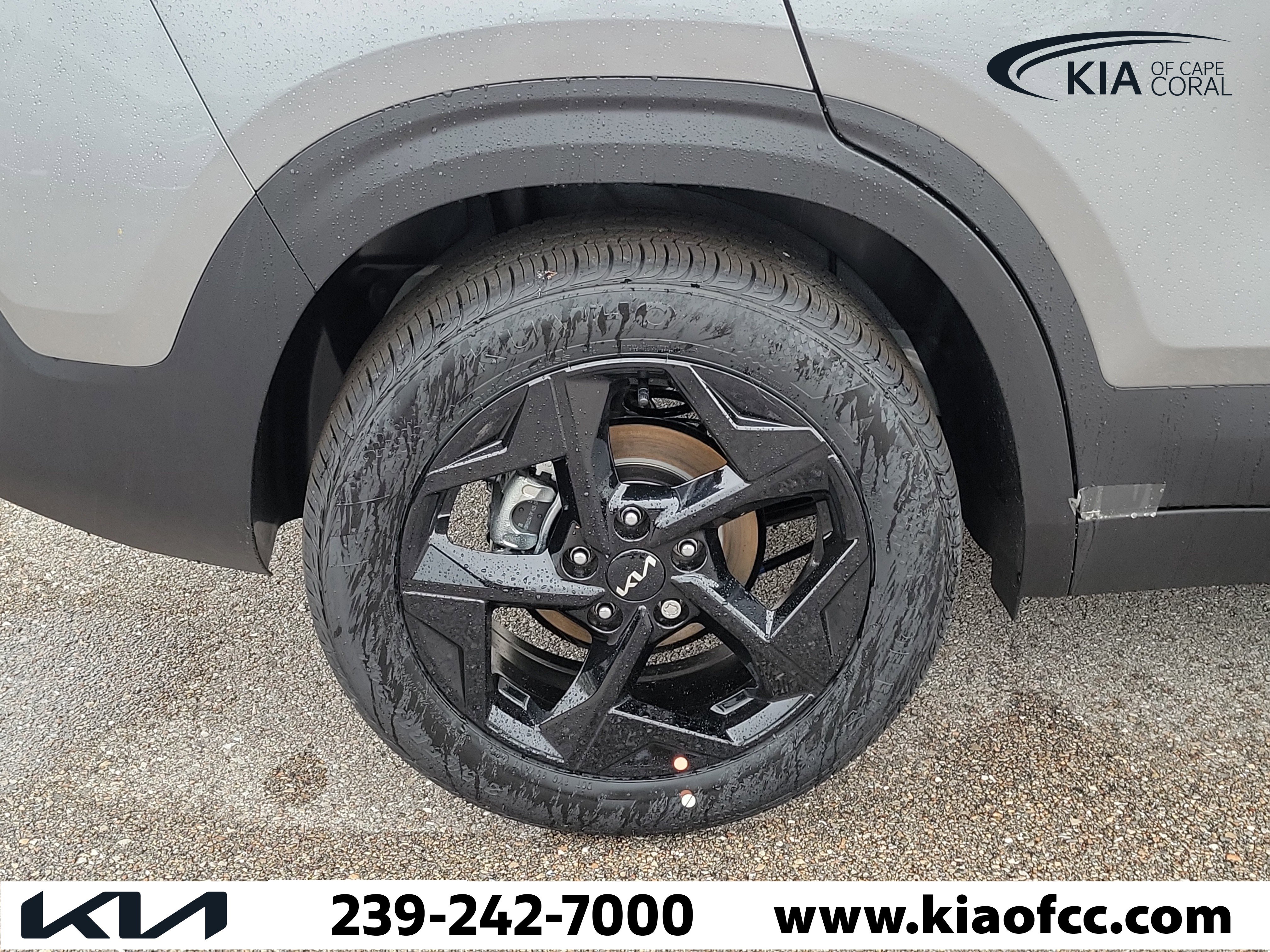 New 2026 Kia Seltos EX FWD image 9