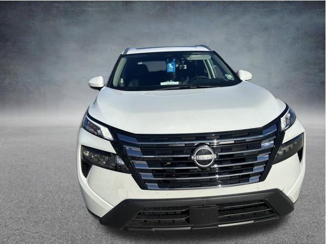 Used 2025 Nissan Rogue SV w/ SV Premium Package FWD image 3