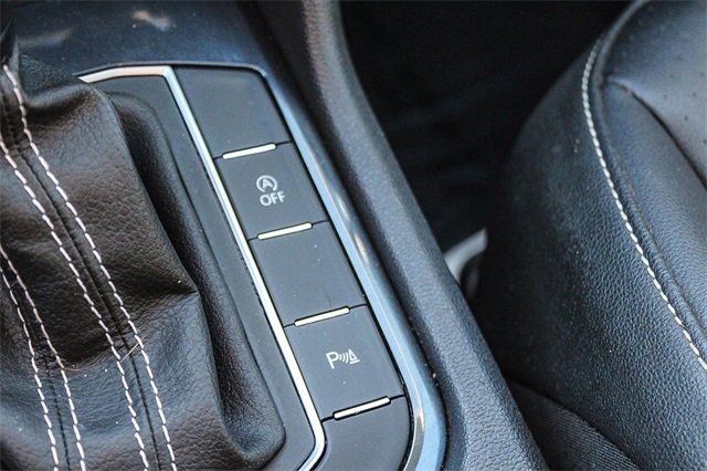 Used 2021 Volkswagen Tiguan SEL image 33