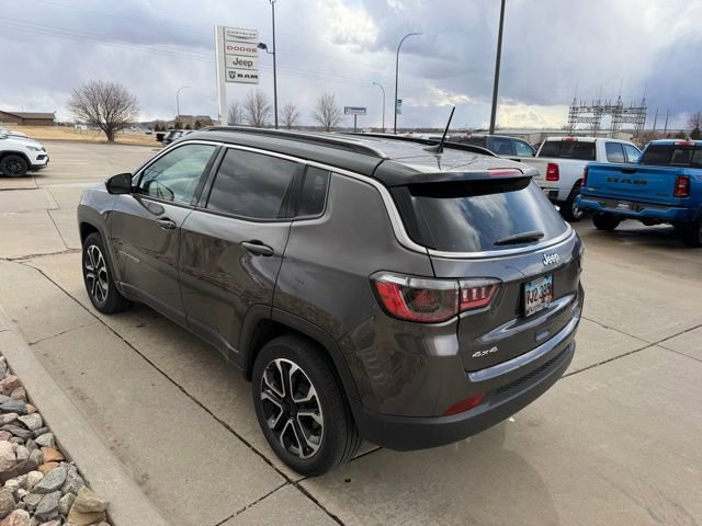 Used 2024 Jeep Compass Limited image 8