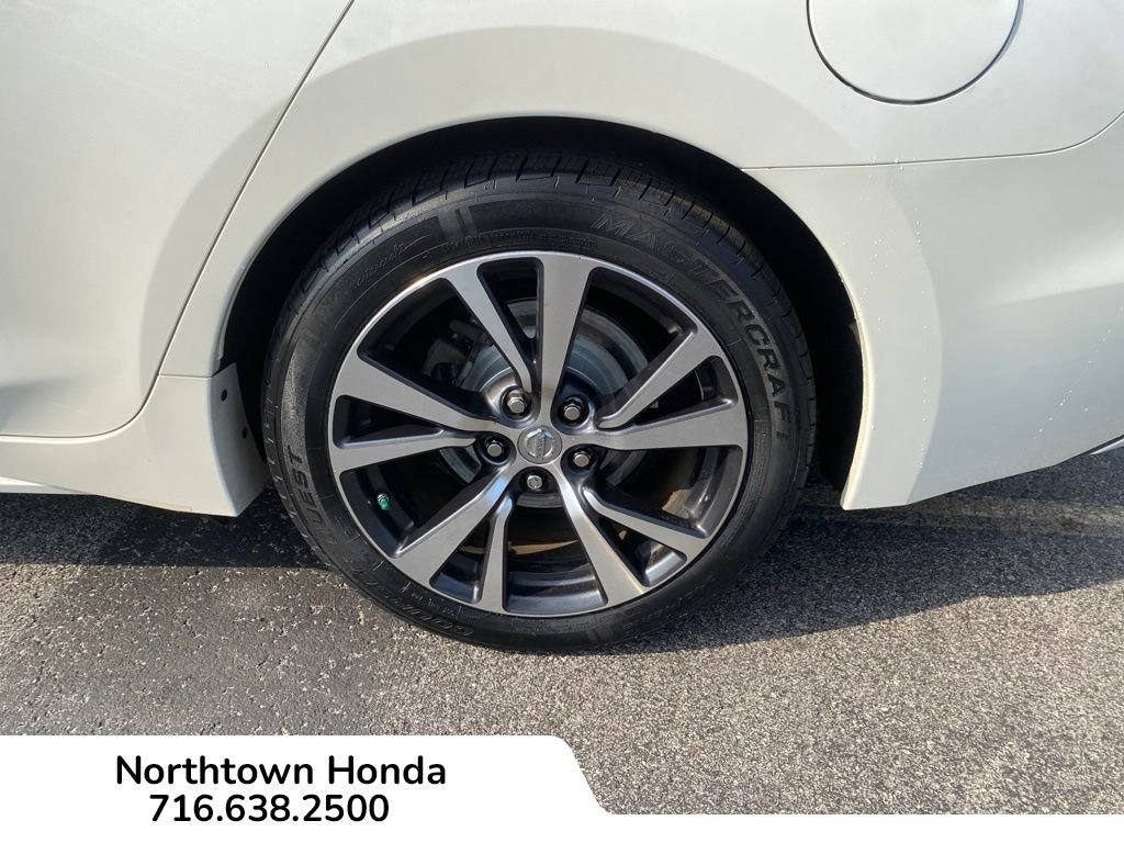 Used 2017 Nissan Maxima 3.5 SV FWD image 14