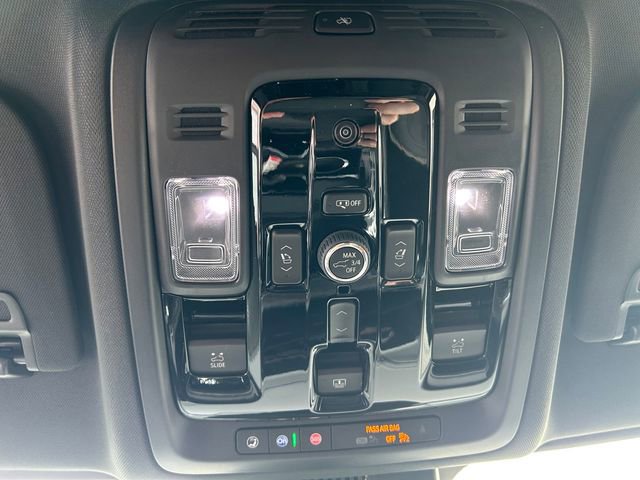 New 2026 Chevrolet Suburban Premier image 34