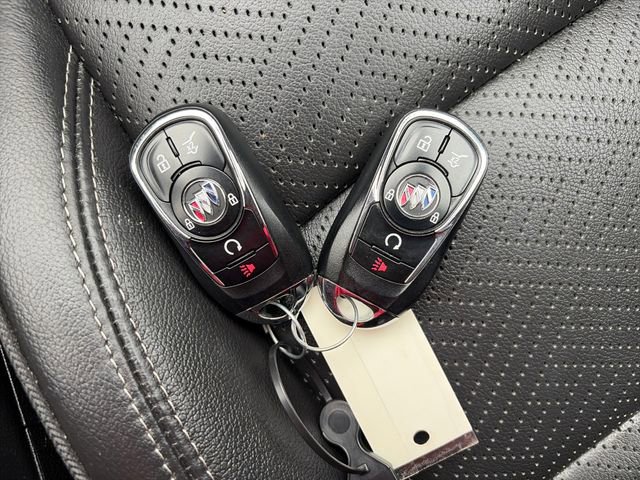 Used 2021 Buick Encore GX Essence w/ Advanced Technology Package AWD/4WD image 57