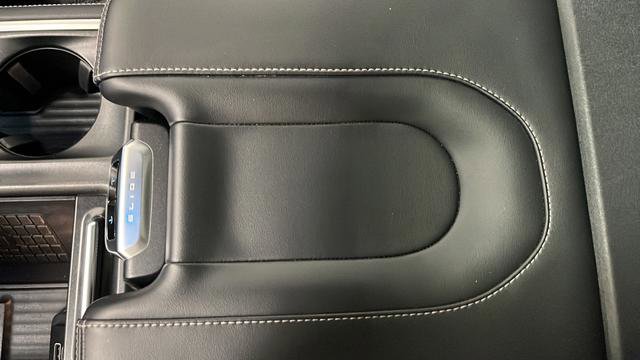 Used 2025 Ford Expedition Max Platinum w/ Stealth Appearance Package AWD/4WD image 20
