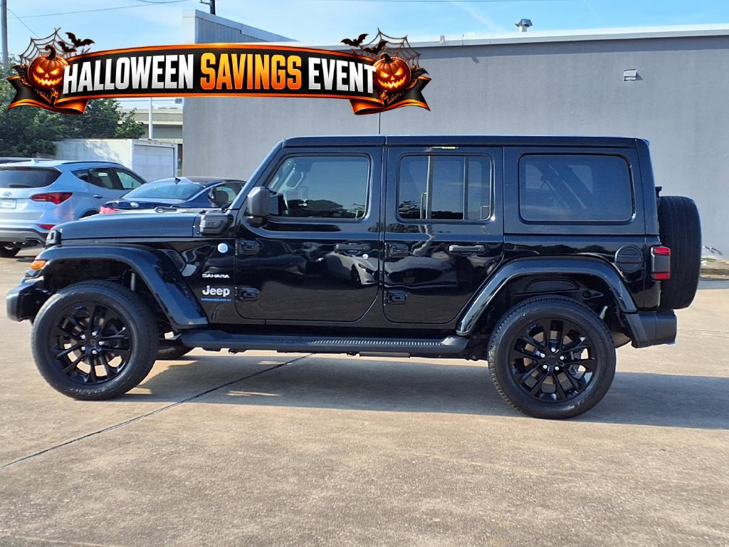 Used 2023 Jeep Wrangler Unlimited Sahara w/ Cold Weather Group AWD/4WD image 5