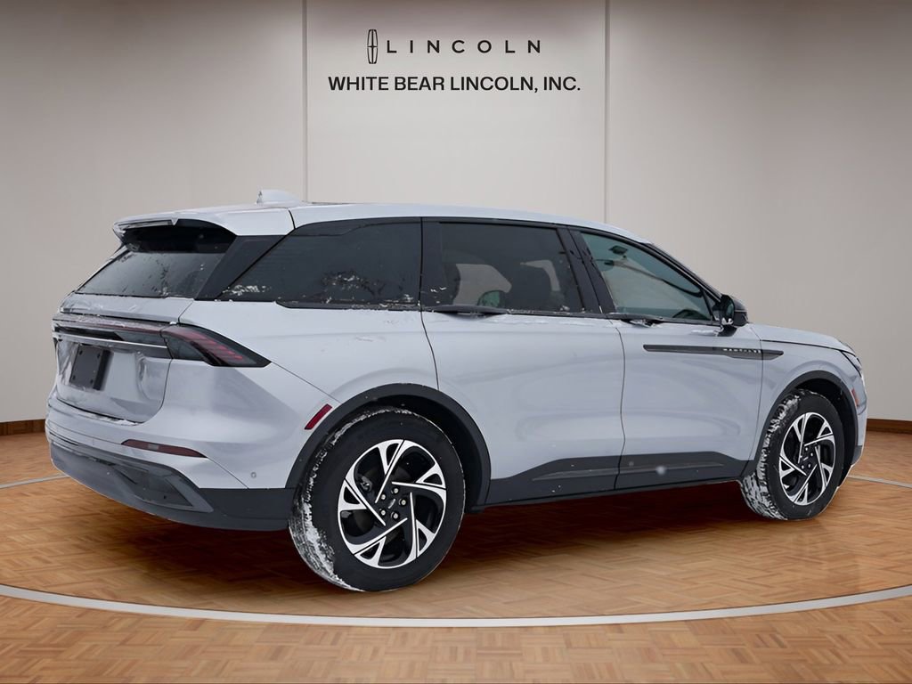 Used 2024 Lincoln Nautilus Premier w/ Equipment Group 102A image 5