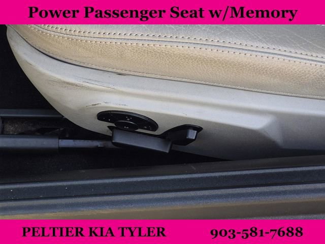 Used 2010 Mercedes-Benz SLK 300 image 21