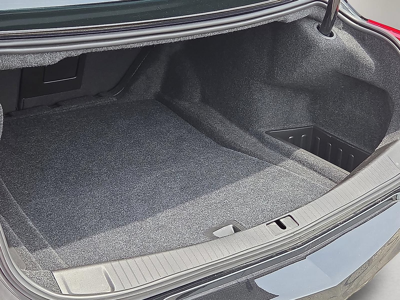 Certified 2018 Cadillac CTS V w/ Carbon Fiber Package RWD image 18