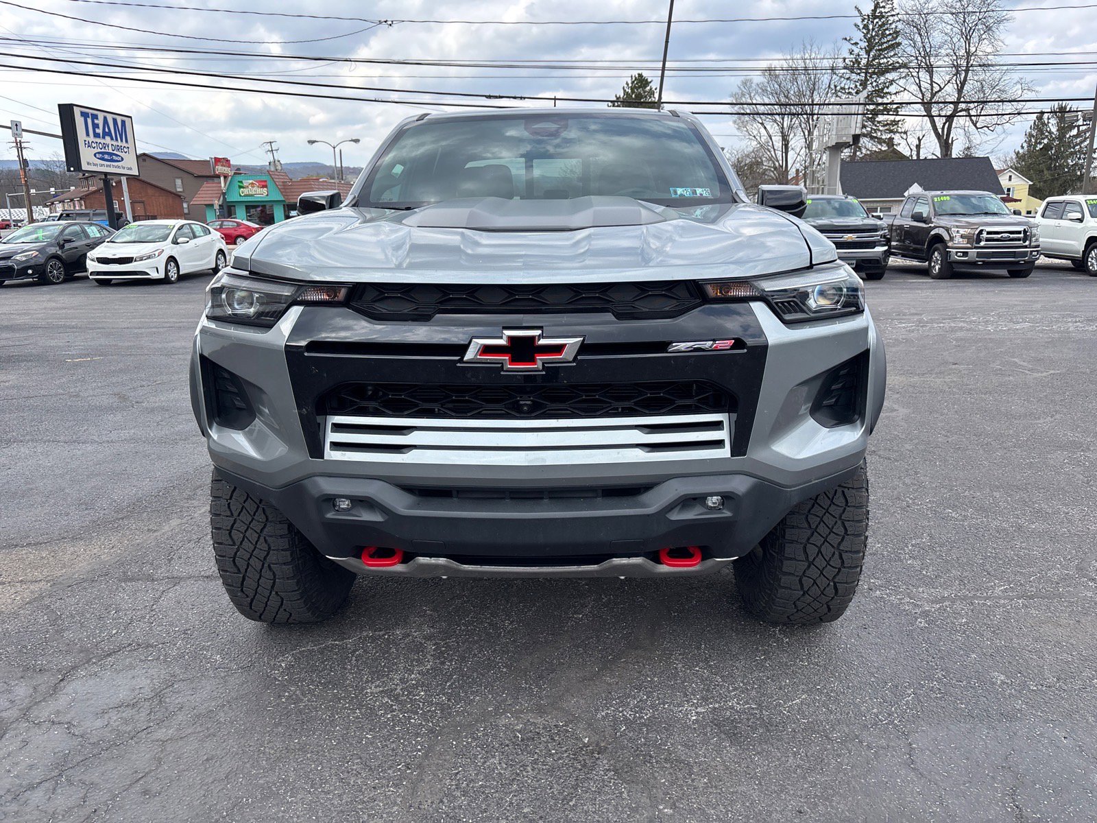 Used 2024 Chevrolet Colorado ZR2 w/ ZR2 Convenience Package III AWD/4WD image 2