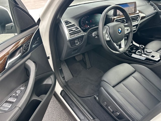 Used 2024 BMW X3 xDrive30i w/ Convenience Package w/ZPA AWD/4WD image 11