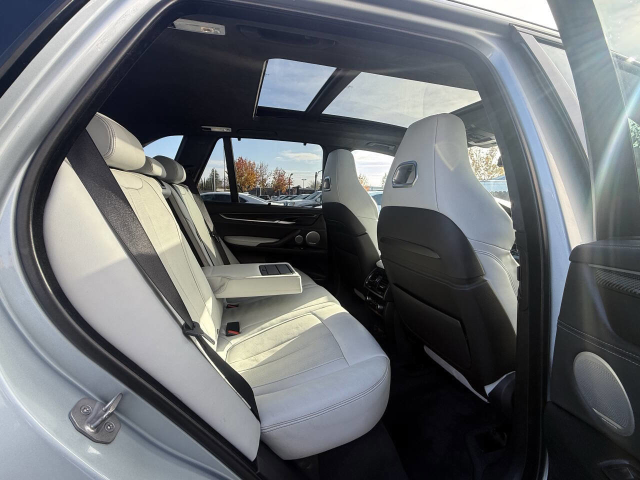 Used 2016 BMW X5 M image 18