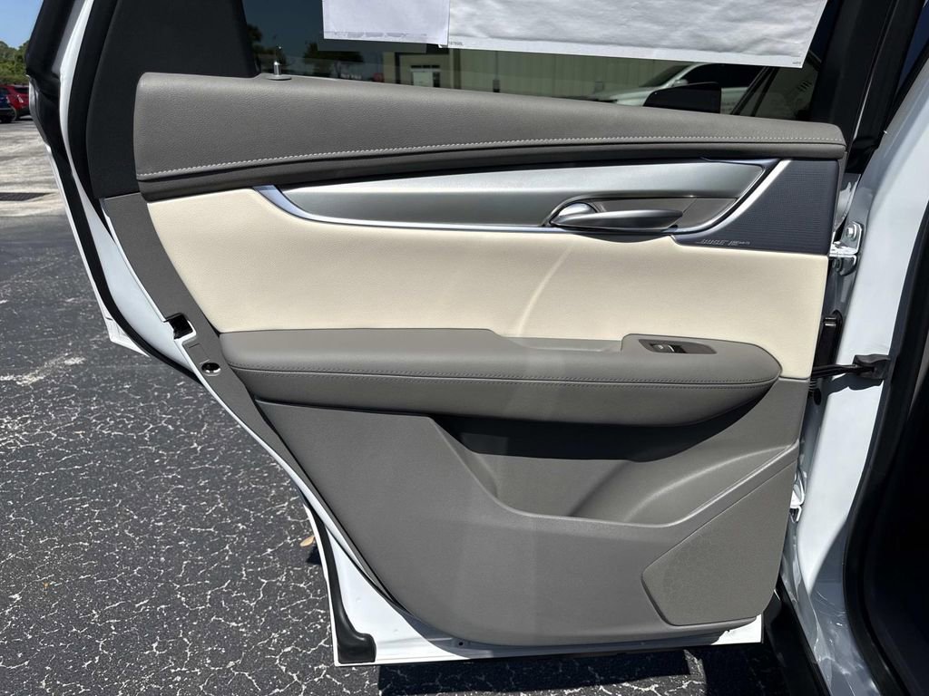 New 2026 Cadillac XT5 Premium Luxury AWD/4WD image 13