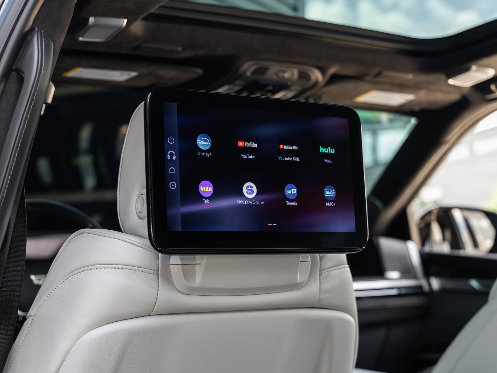 Used 2025 Cadillac Escalade ESV V AWD/4WD image 37
