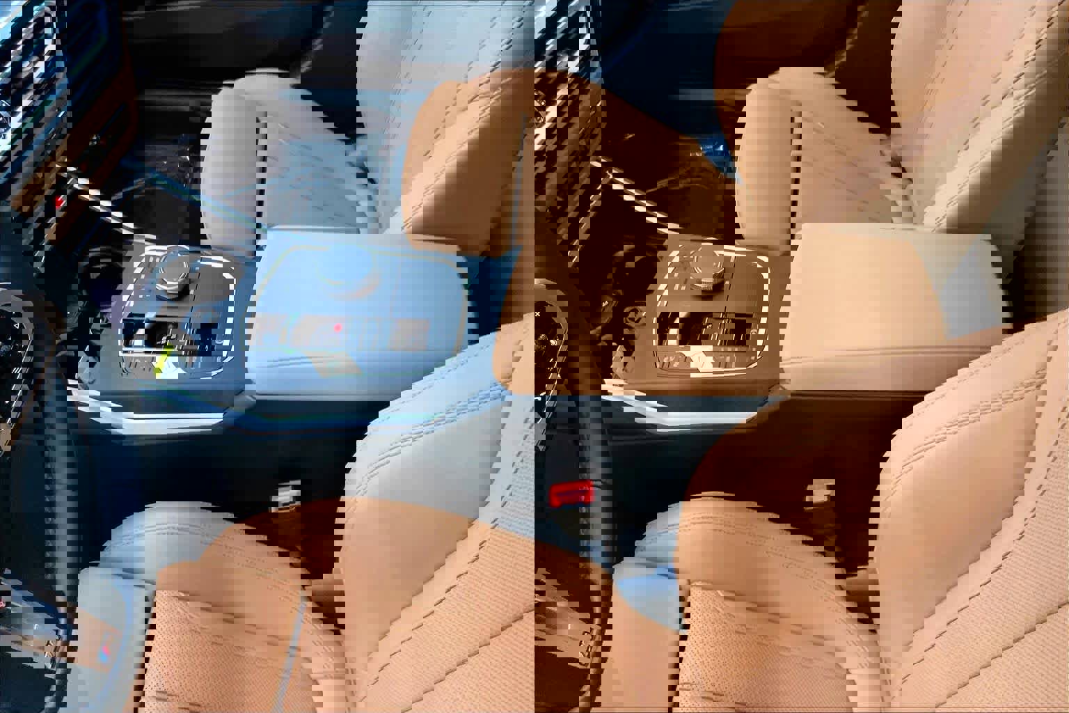 Used 2024 BMW M340i w/ Premium Package image 26