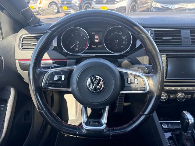 Used 2017 Volkswagen Jetta GLI FWD image 18