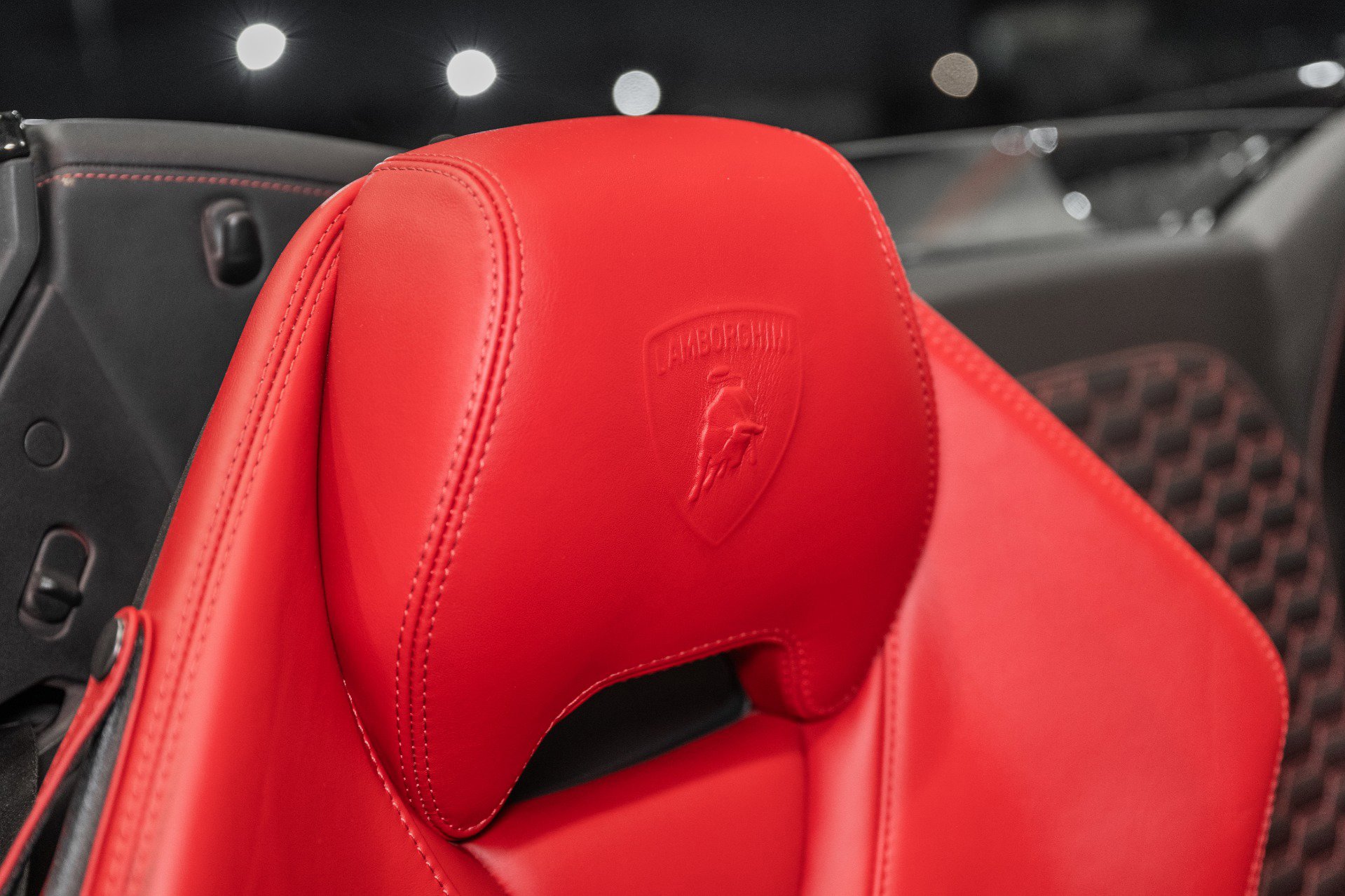 Used 2016 Lamborghini Huracan LP 610-4 image 42